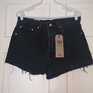 BRAND NEW Levi’s 501 jean shorts